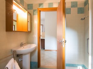 Apartment | Badezimmer