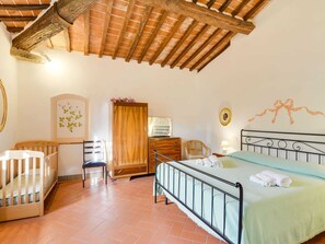 Villa | 7 habitaciones, muebles diferentes y ropa de cama 