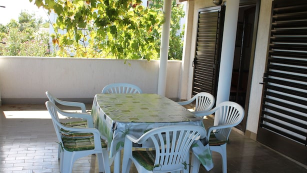 Unclassified image, 1 of 14, button - Spacious Apartment in Medulin With Covered Terrace (Medulin)