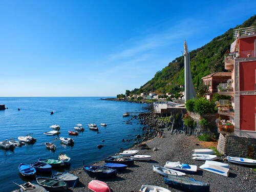 Apartment on the Boulevard of Santa Maria La Scala Near the Sea