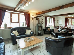 House | Living room - Cozy Family Home in Humain (Marche-en-Famenne)