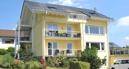 Welcoming Apartment With Balcony, Garden, Private Terrace