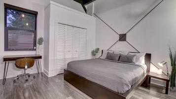 2 bedrooms, desk, iron/ironing board, free WiFi