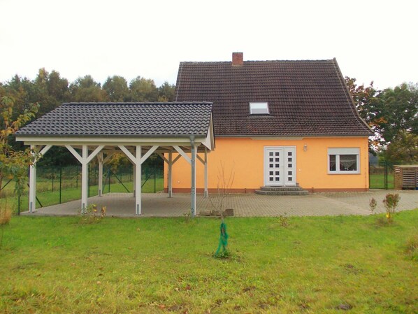 Ferienhaus | Balkon