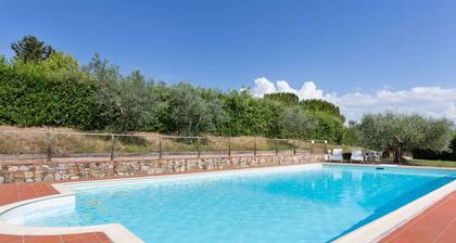 Apartment With Pool in Barberino Val D'elsa