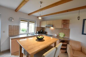 Apartment | Dining - Schone Ferienwohnung in Stellshagen mit Garten (Damshagen)