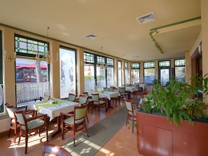 Dining - Quaint Apartment in Kuhlungsborn by the Sea (Kuehlungsborn)