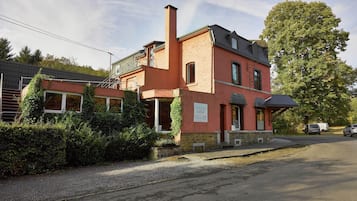 Villa | Exterior