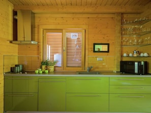House | Private kitchen | Fridge, microwave, dishwasher, coffee/tea maker