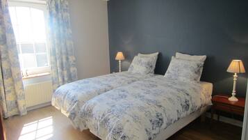 Cottage | 4 bedrooms, individually furnished, bed sheets