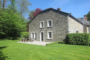 Cottage | Garden