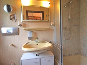 Ferienhaus | Badezimmer | Dusche