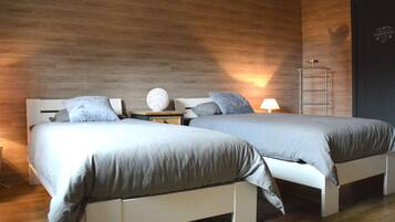 Rumah | 2 kamar tidur dan dilengkapi dengan perabotan berbeda-beda