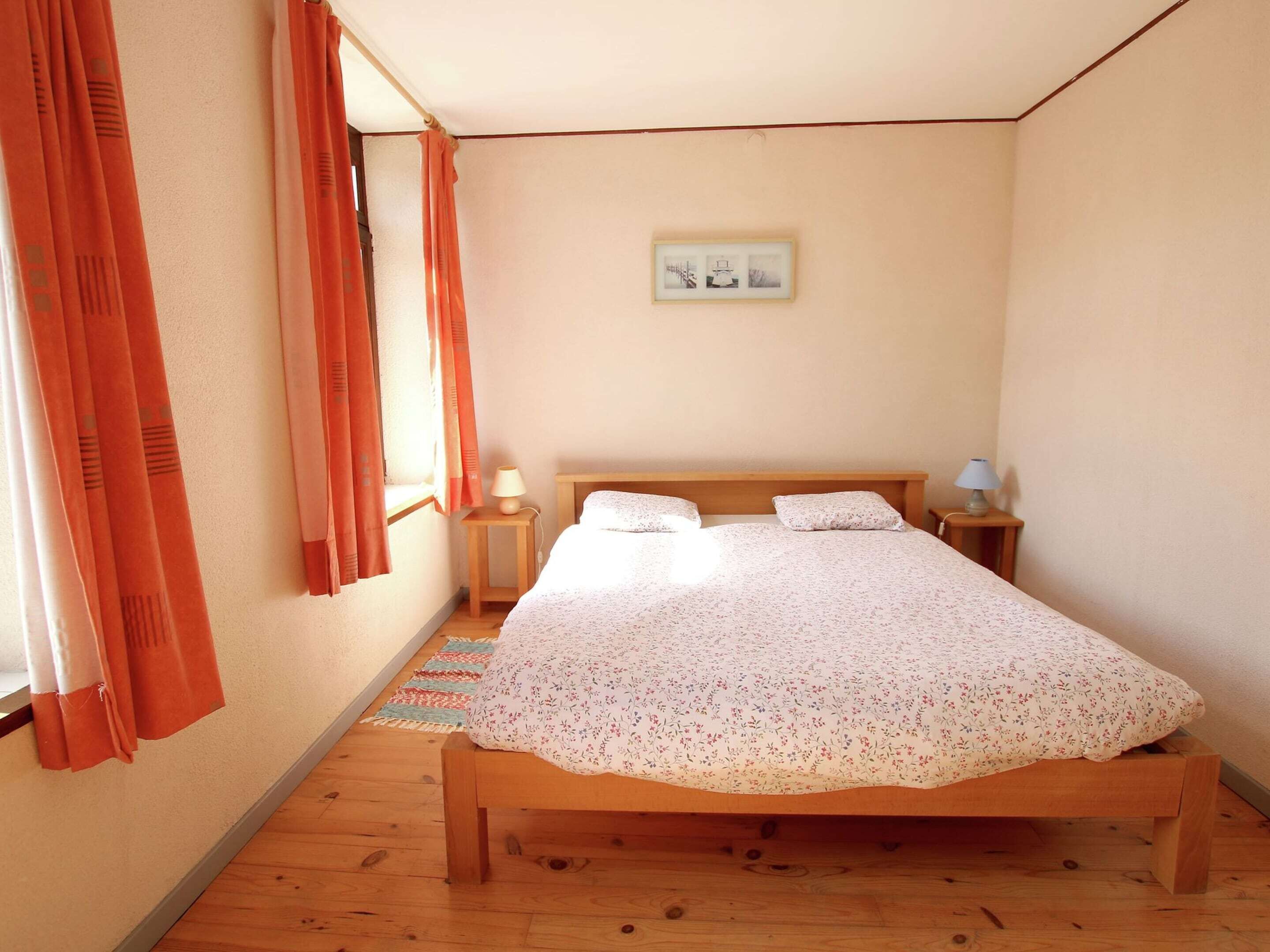 House | 4 bedrooms, individually furnished, bed sheets