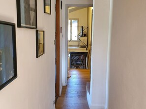 Reception - Scenic Villa in Ansouis With Private Swimming Pool (Ansouis)