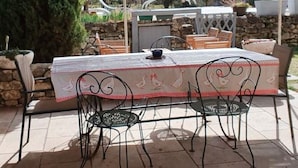 Balcony - Scenic Villa in Ansouis With Private Swimming Pool (Ansouis)