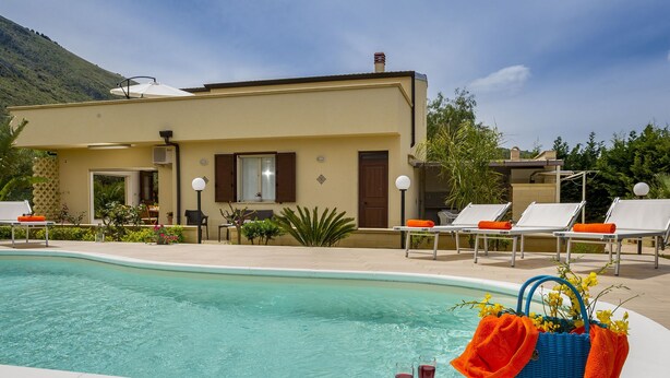 Unclassified image, 1 of 26, button - Beautiful Detached Villa With Private Pool Surrounded by Hills and Nature (Castellammare del Golfo)