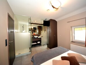 Ferienhaus | Badezimmer | Dusche, Handtücher