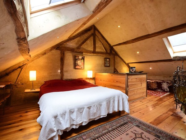 2 chambres, ameublement personnalisé, draps fournis