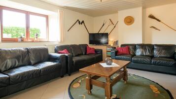 Cottage | Living room