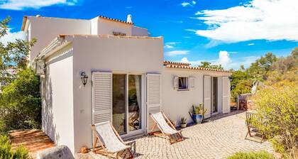 Luxurious Villa in Loulé With Private Swimming Pool