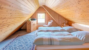 Hus | 2 soverom, strykejern/-brett, individuelt innredet og sengetøy