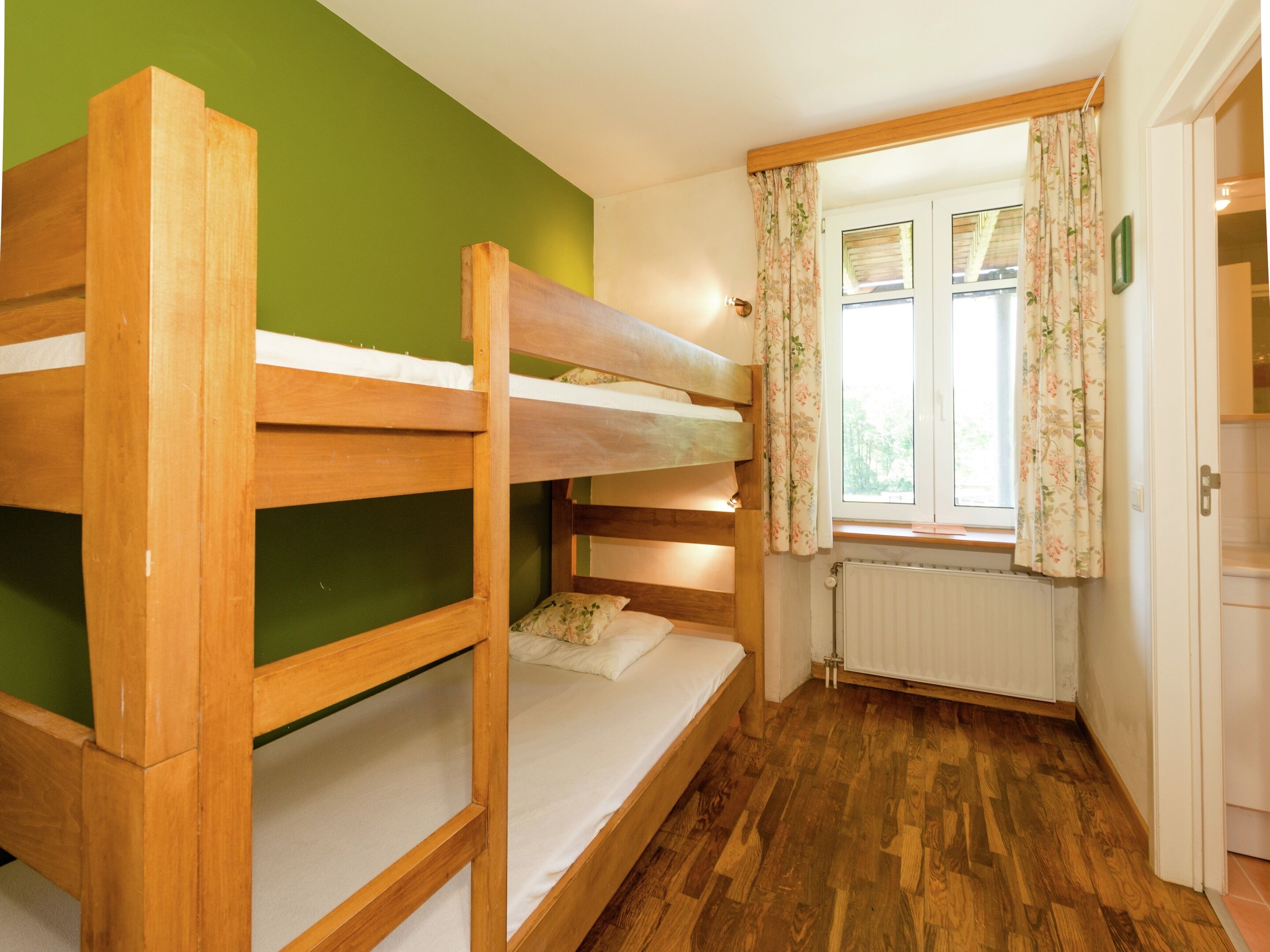 Cottage | 12 bedrooms, individually furnished