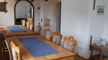 House | Dining
