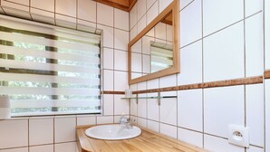 House | Bathroom | Shower - Modern Holiday Home in Bütgenbach Near Forest (Buetgenbach)
