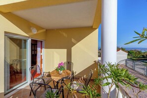 Apartment | Balcony - Authentic Apartment in Dramalj Croatia (Crikvenica)