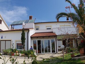 Apartment | Exterior - Comfortable Apartment in Vinkuran near Beach (Medulin)