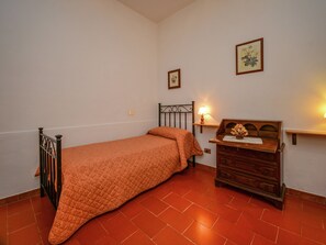 Casa | 2 quartos, individualmente mobiliados, roupa de cama