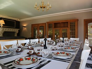 Dining - Stylish Holiday House From the 1960s in West Flanders Near the Beach (De Panne)