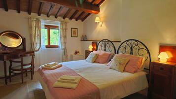 2 bedrooms, individually furnished, bed sheets
