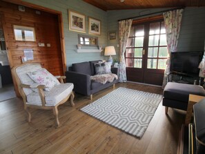Dining - Lovely Cottage in Brookland Britain With Private Veranda (Romney Marsh)