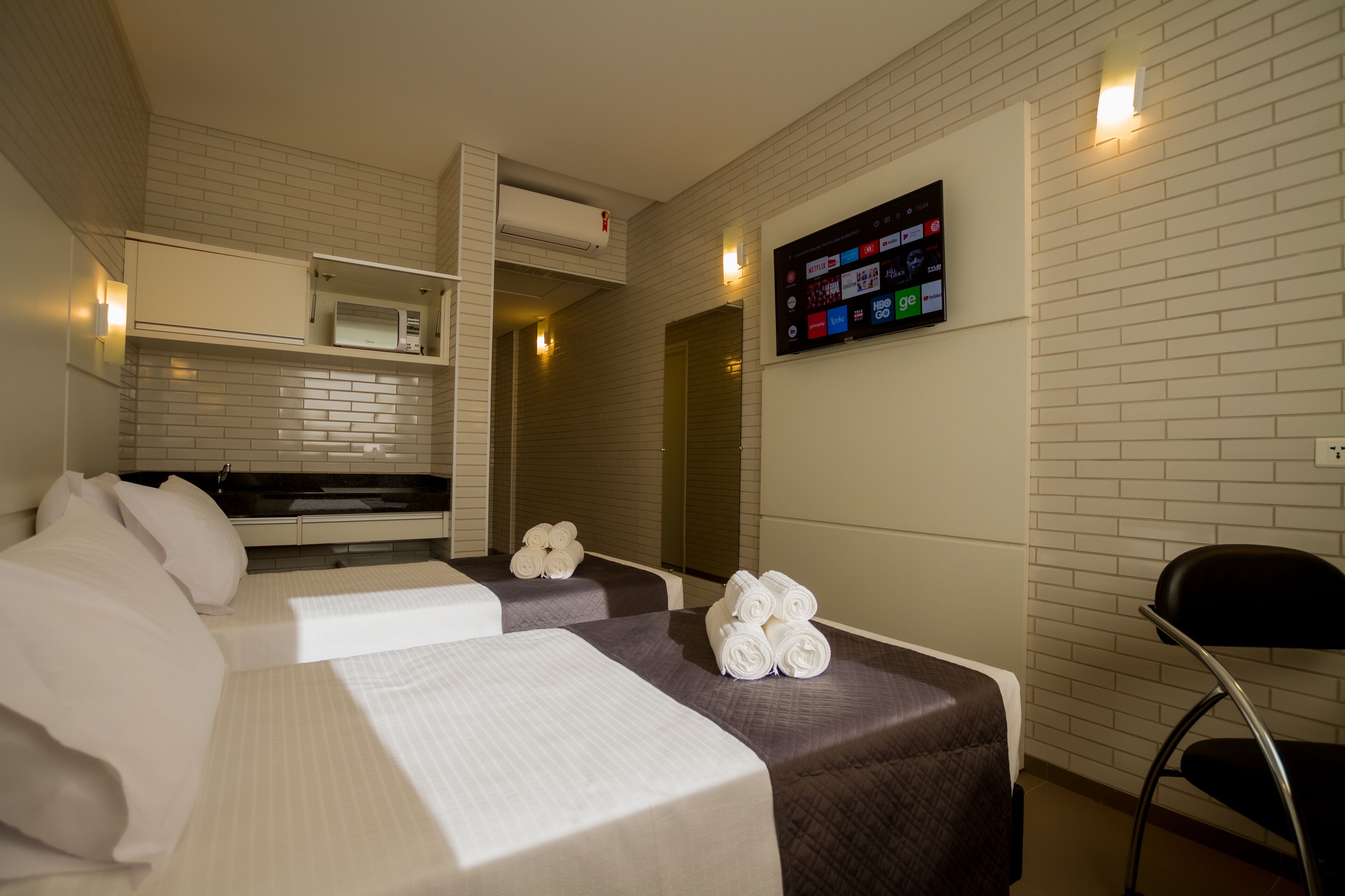 standard twin room | hypo-allergenic bedding, minibar, in-room safe, desk