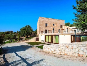 House | Exterior