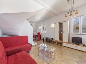 House | Living room - Holiday Home in Novigrad With Private Pool (Novigrad)