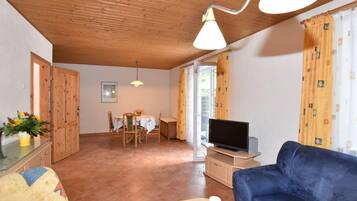 House | Living area | TV, DVD player