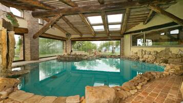 Villa | Pool | Indoor pool, outdoor pool