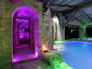 Villa | Piscina | Piscina coperta, piscina all'aperto
