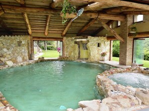 Villa | Piscina | Piscina coperta, piscina all'aperto