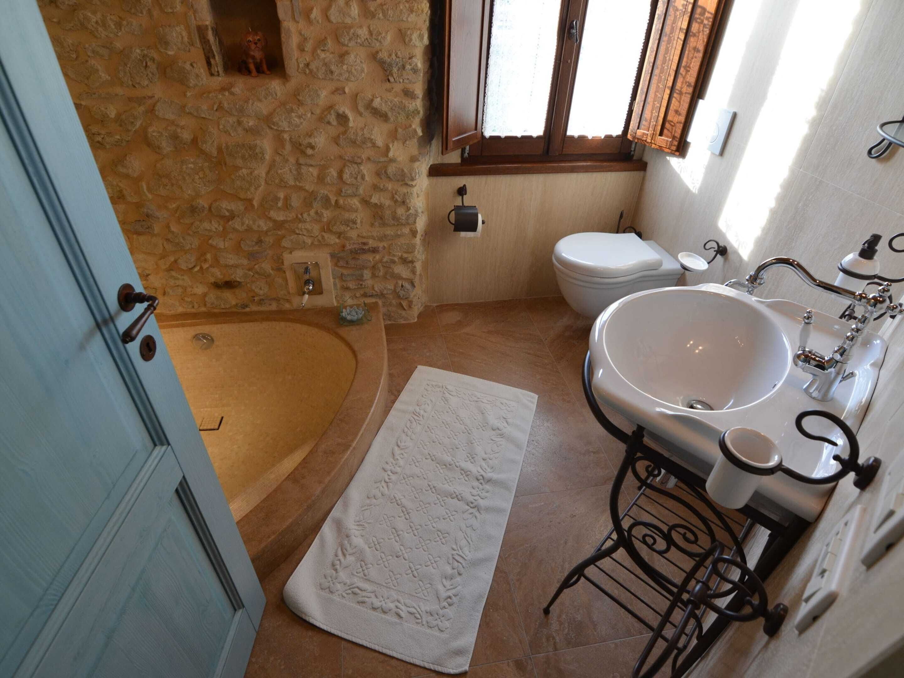 Apartment | Bathroom