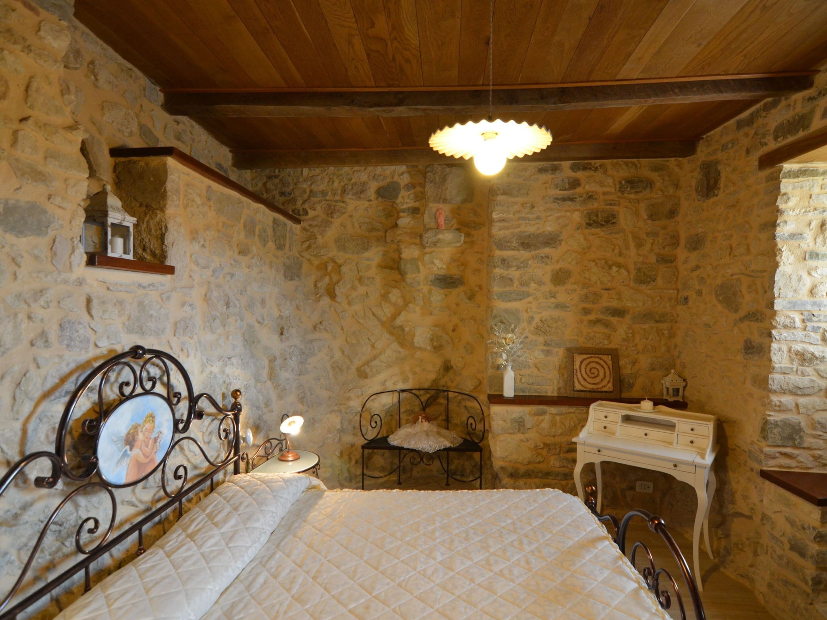 Apartment | 1 bedroom, individually furnished, bed sheets