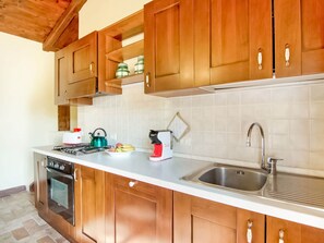 House | Private kitchen - Rustic Serenity Farmhouse (Monte Santa Maria Tiberina)