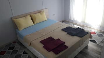 1 bedroom, individually furnished, desk, laptop workspace