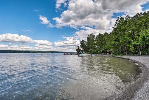 Sweetgrass Cottage, Ovid: Walk to Sheldrake Point Winery, Beach and Boat Launch