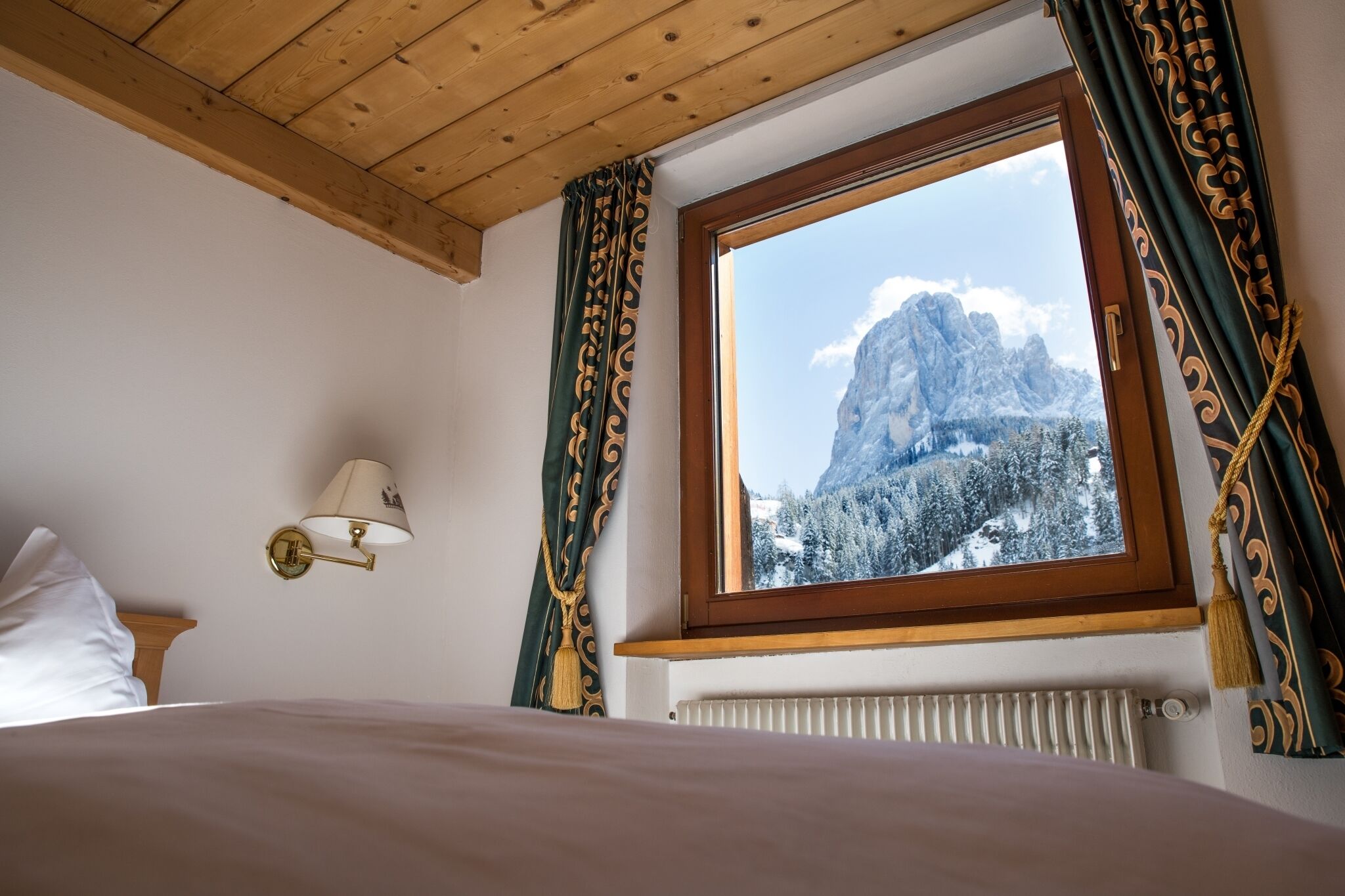 Family Suite, Balcony | In-room safe, soundproofing, free WiFi, bed sheets