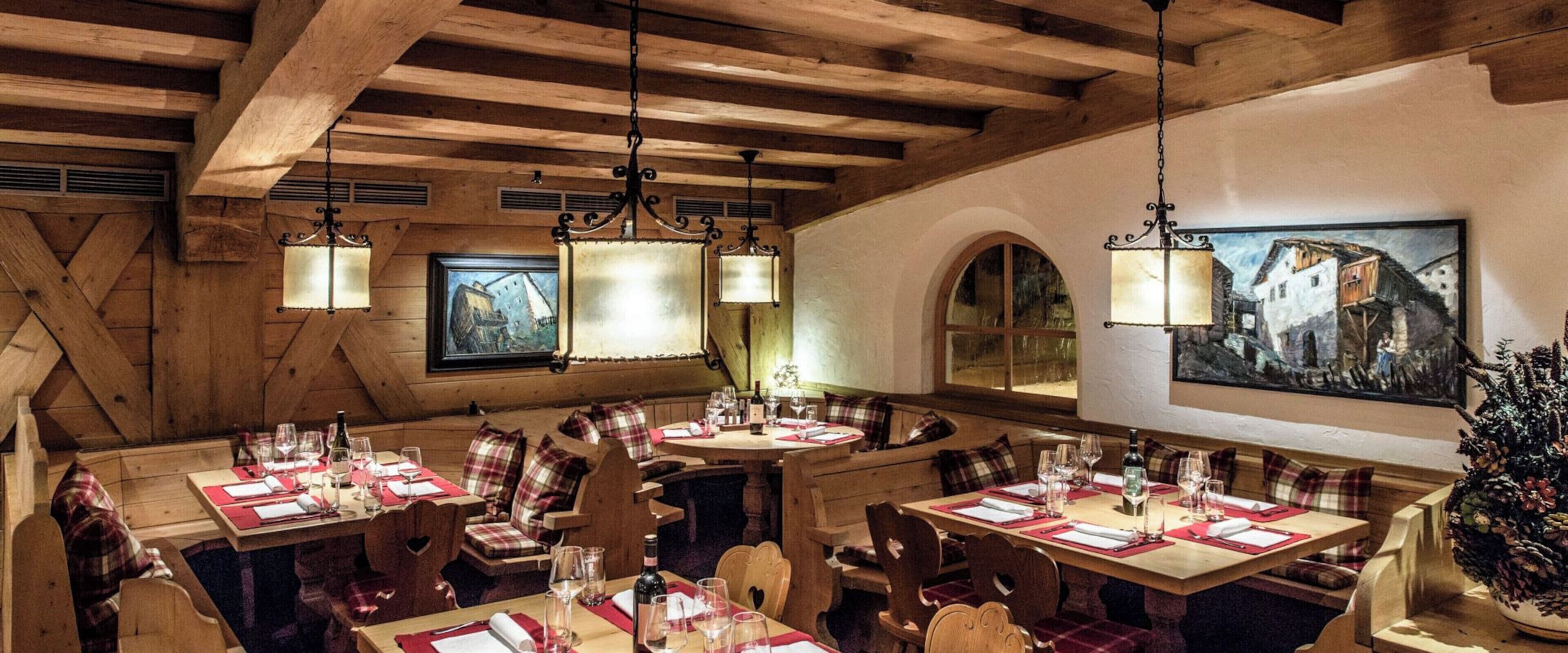 Lunch and dinner served, local and international cuisine