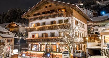 La Tambra B&B Residence - central with Restaurant
